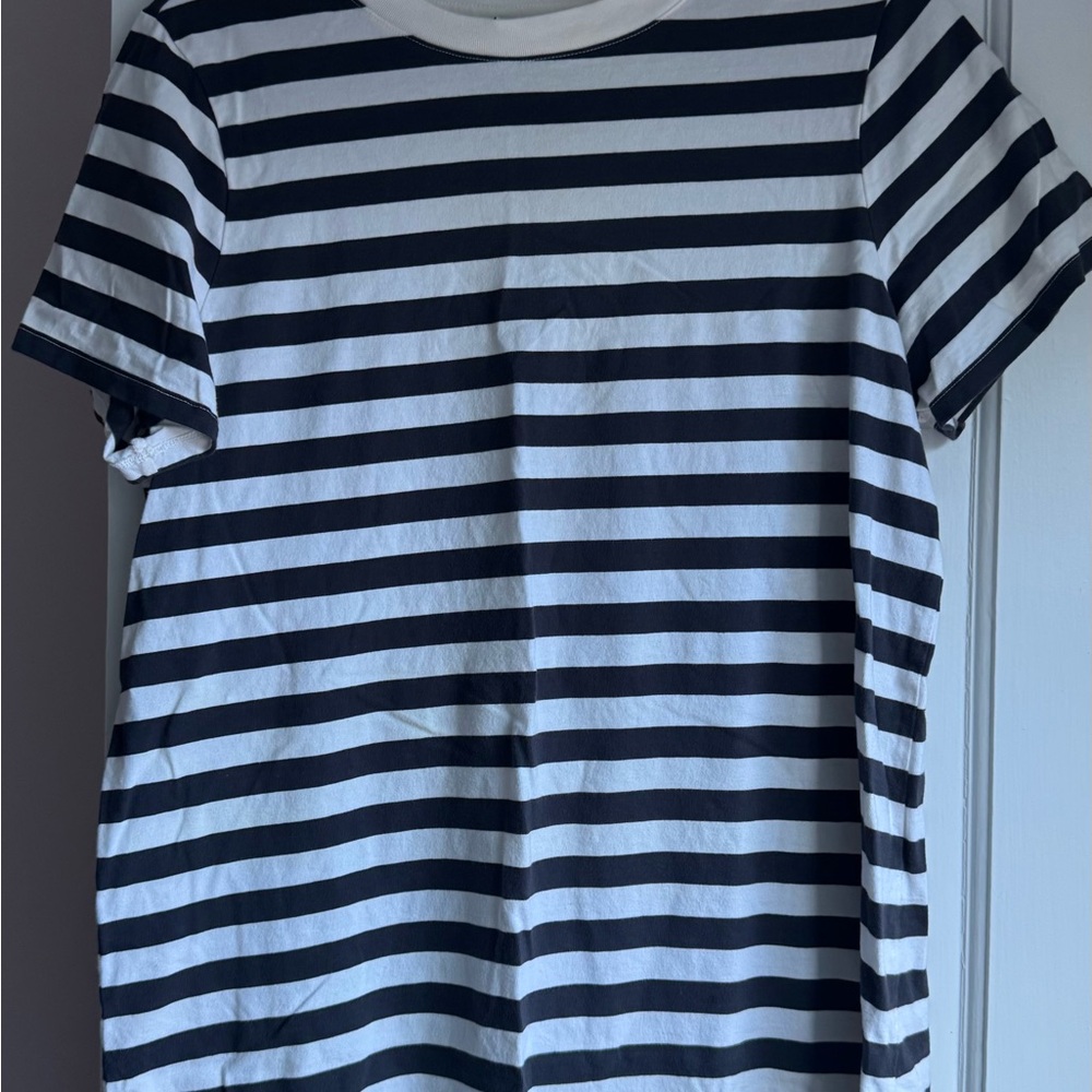 Old Navy Black and White Striped Tee dresses
